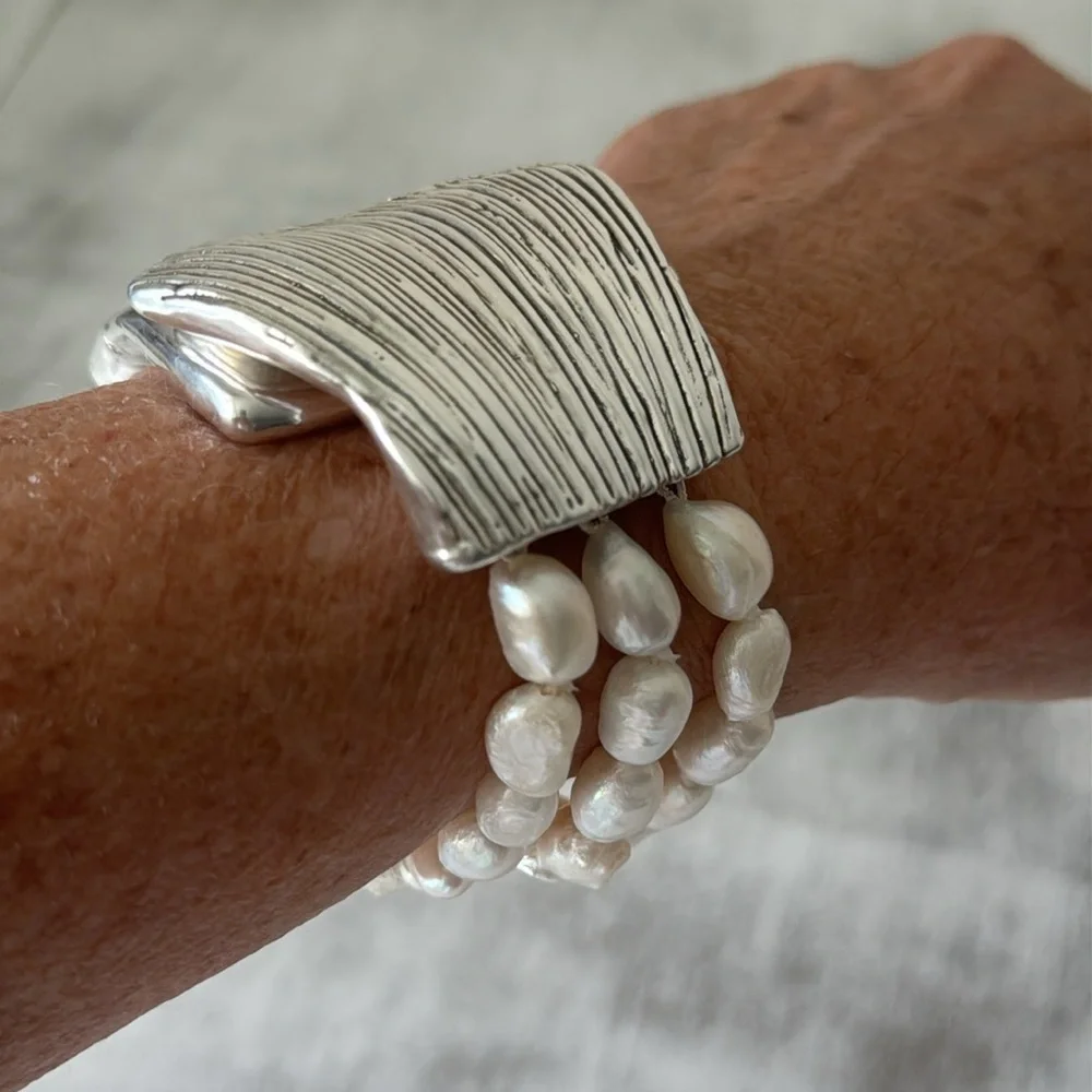 E&L 925 Sterling Silver Israel Fresh Water Pearl Electroform Magnetic Bracelet